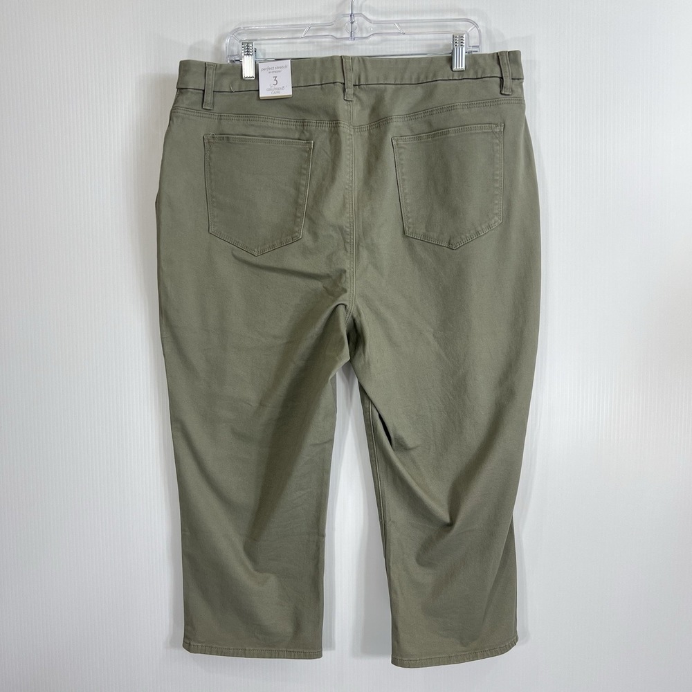 Chicos Girlfriend Slim Leg Capri Crop Pants Size 3 Perfect Stretch Green NEW - Picture 3 of 12